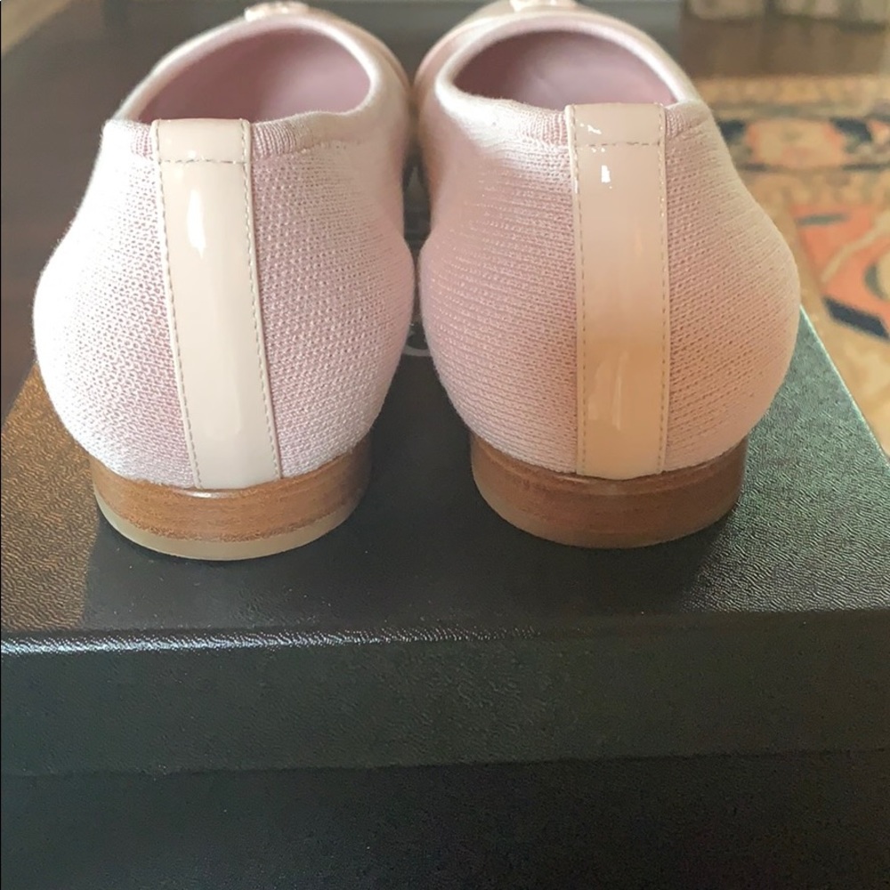 Like new Chanel light pink flats - Picture 2 of 8
